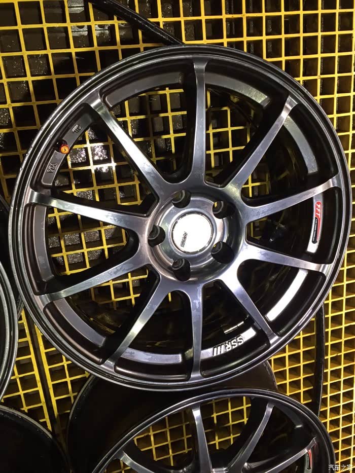 ssr18寸轮毂