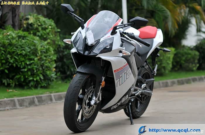 【图】小钢炮阿普利亚gpr125上市,定价19800元,大量细节多图_摩托车