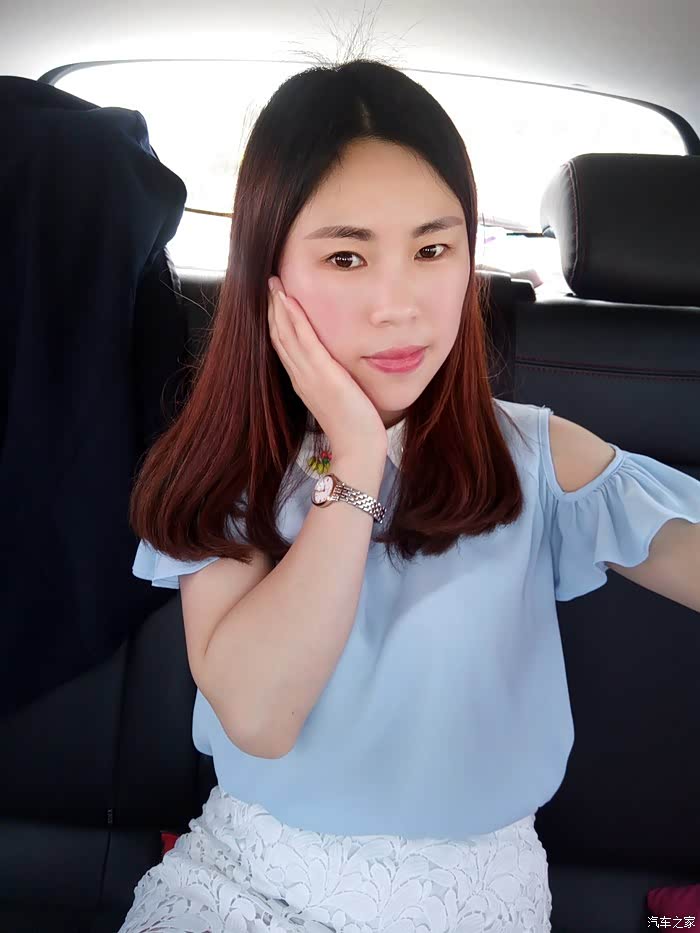 媳妇当车模?要自己当车模……自拍照