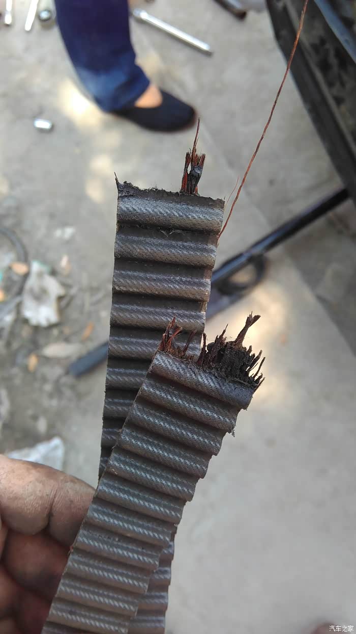 正时皮带断掉了!