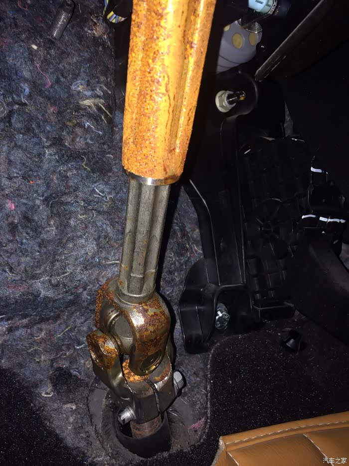 新蒙转向柱生锈严重