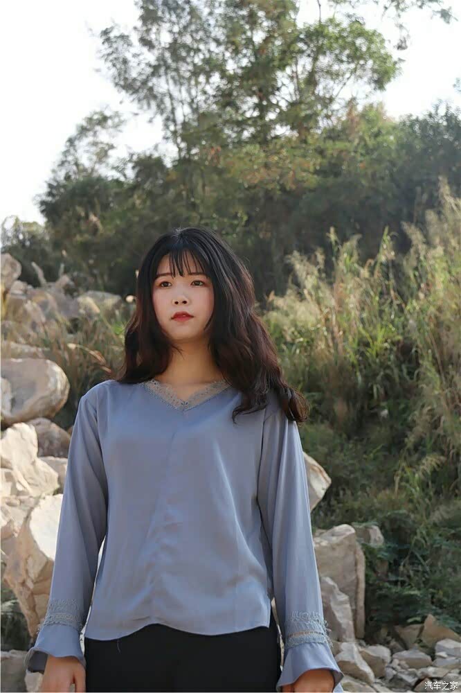 女友当车模下篇我的微胖女神野外高清写真