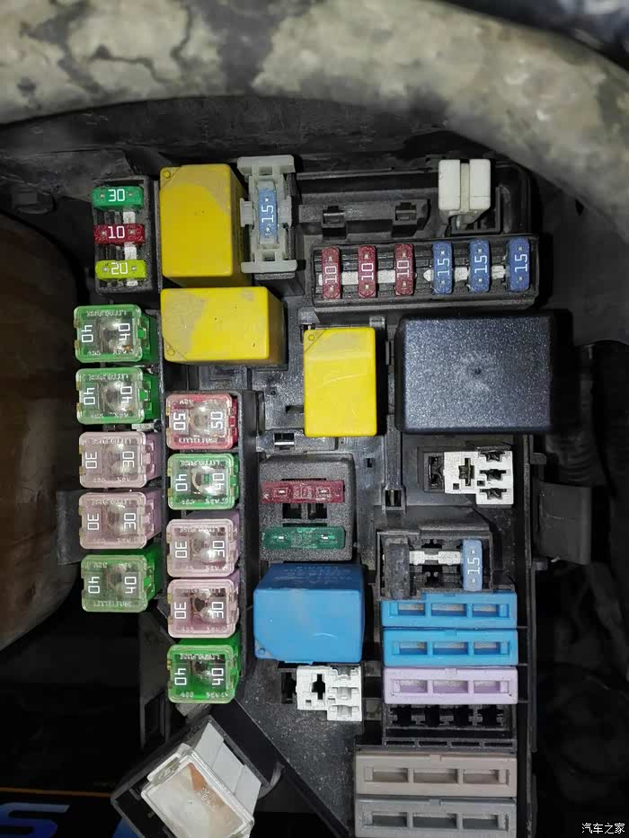 【图】求教,大家的保险盒,防抱死abs哪里有没有保险片_瑞风论坛_汽车