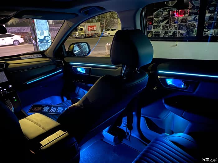 东莞皓影纯正原厂雷达升级全车氛围灯作业