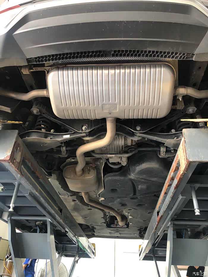 途昂x时尚不失气质霸道总裁保养作业