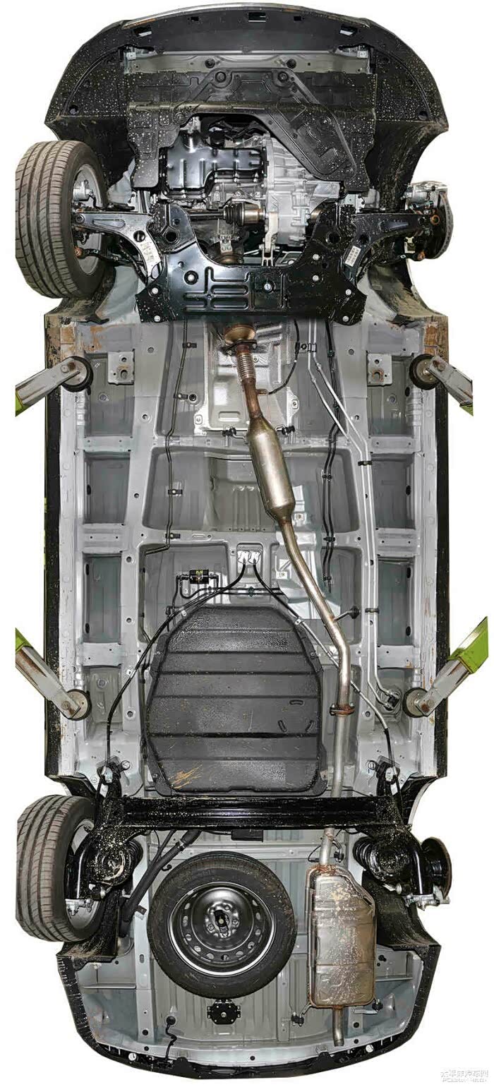 谁有宝骏730地盘照片求几张