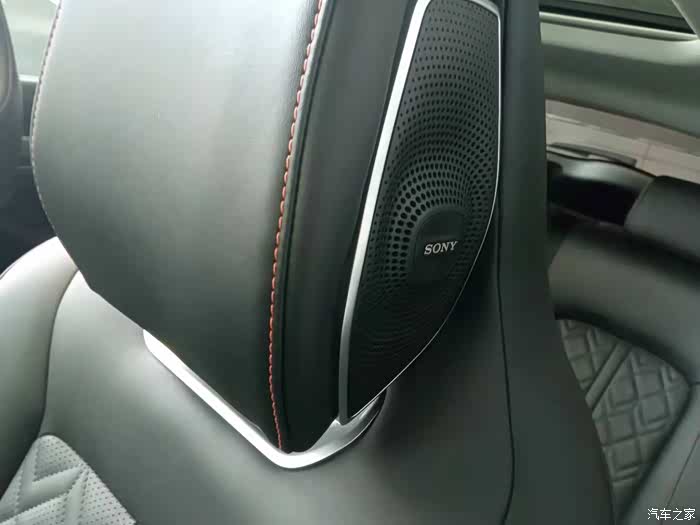 头枕音响意料之外的配置,有点意思