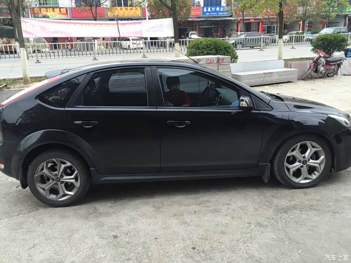 经典福克斯黑色有没有人换漆过