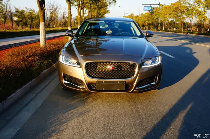 豹出没请小心提全新捷豹xf25t大图来袭