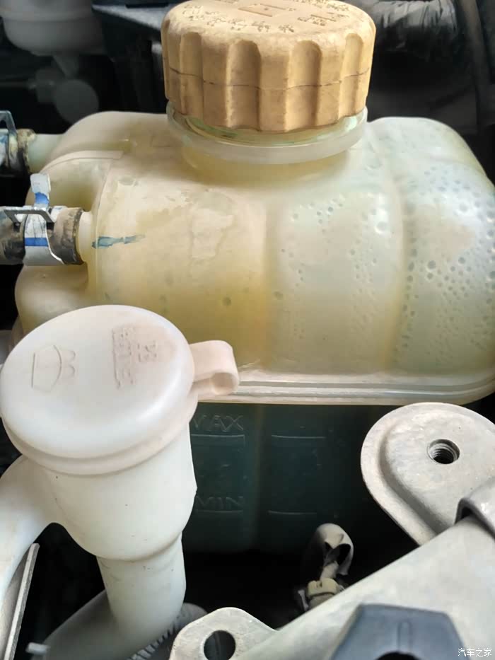 【图】大家看看防冻液,这样行吗?_五菱宏光论坛_汽车之家论坛