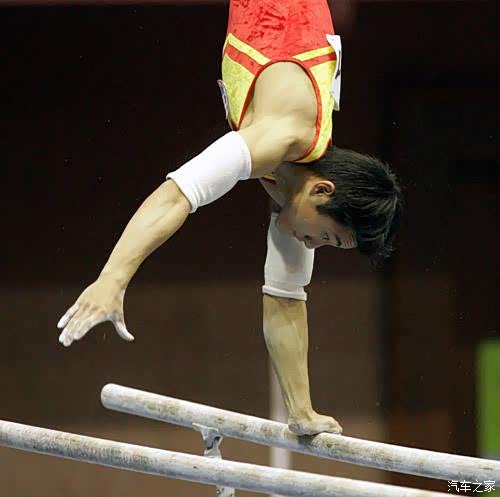 听说广场舞大妈最崇拜的隔壁老王要上节目了