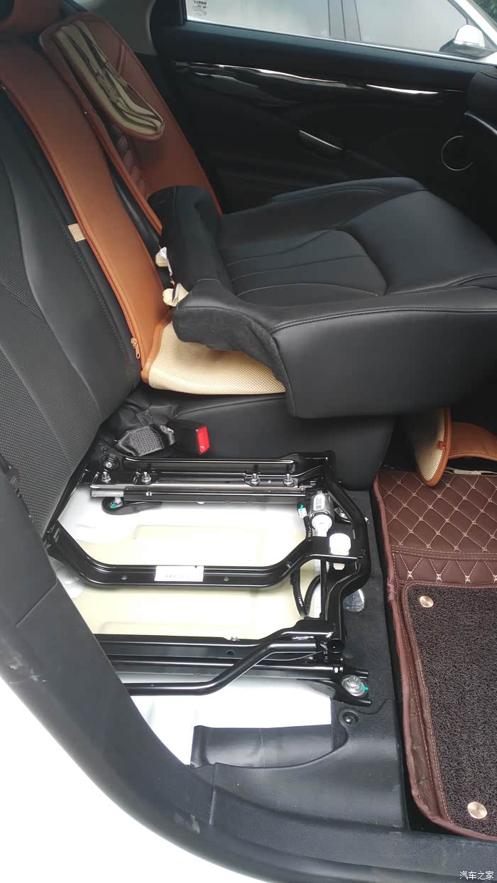 【图】没事拆了后座座椅看看!_博瑞论坛_汽车之家论坛