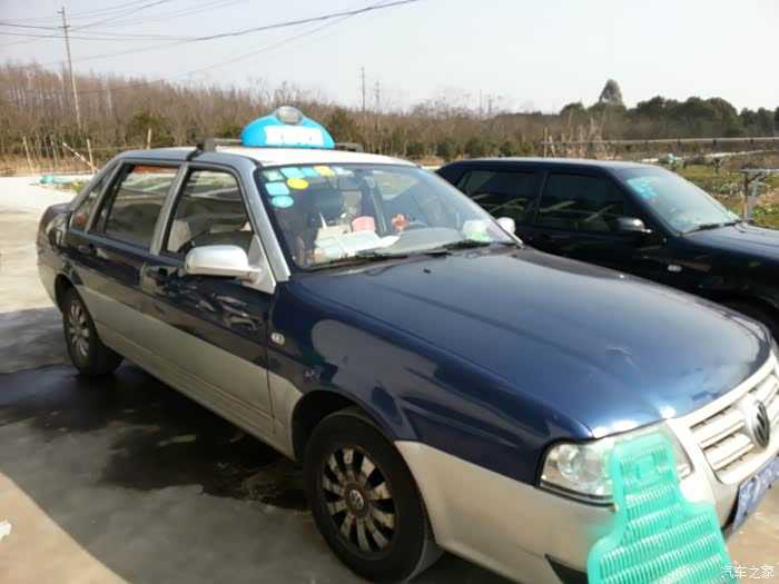 实拍桑塔纳志俊出租车,求精