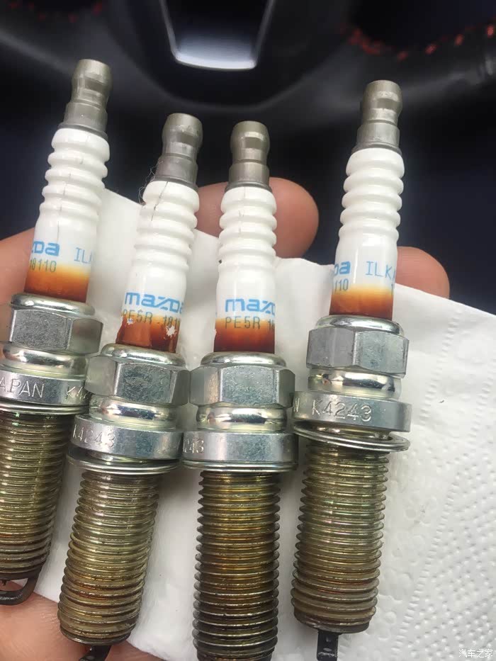 3万公里,4根火花塞3根开裂,1根雾化有问题_马自达3 昂克赛拉论坛_汽车