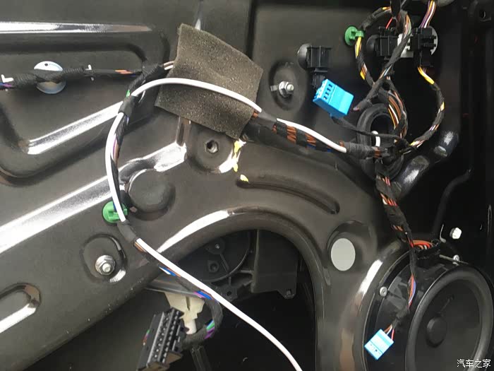 朗逸安装车门迎宾灯