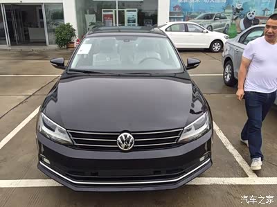 速腾豪华版提车