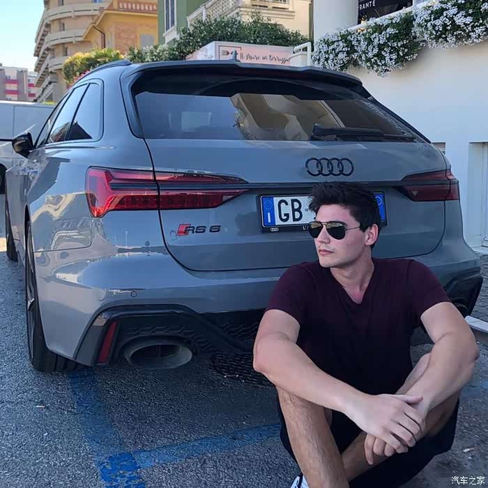 【图】男人和车的拍照感觉都好一般,不是在车头就是在车尾_玛莎拉蒂