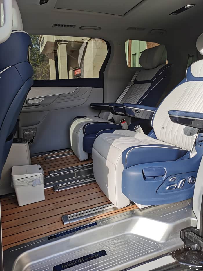 不考虑品牌面子,选自己喜欢实用的,荣威imax8非常超值