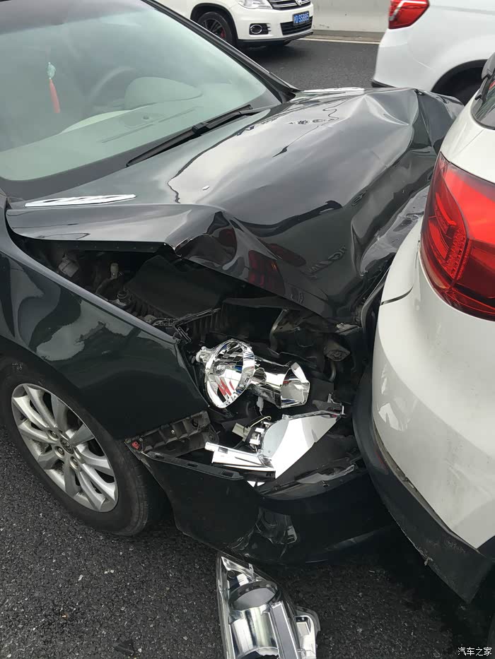 中环追尾事故,话说途观质量还是说的过去额