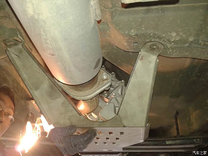 车友工厂制作,xxx铁裤裆上身,妈妈再也不用担心我蹭底!