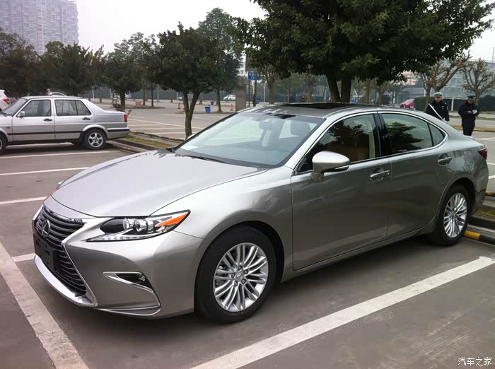 【图】今天成都上牌看见好多辆钛银_雷克萨斯es论坛_汽车之家论坛