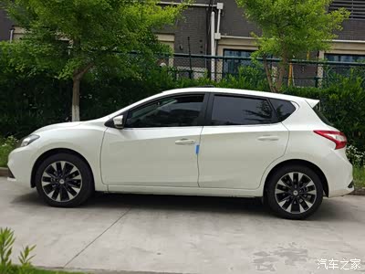 16款骐达珠光白智尊版提车用车