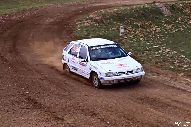 富康拉力赛真给力再夺冠军