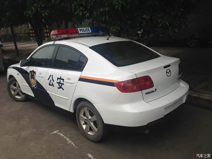大陆警车之马自达3经典款求版主给个小精华