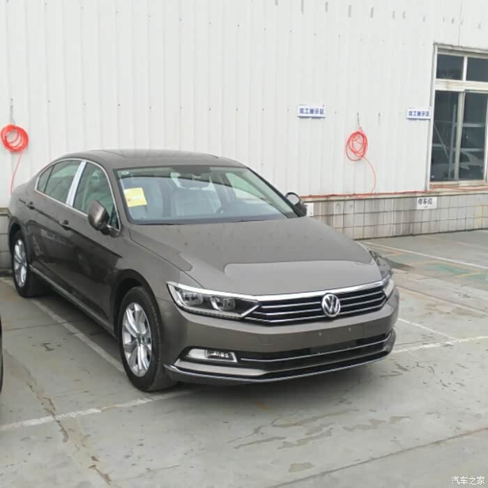 迈腾开罗金好看不