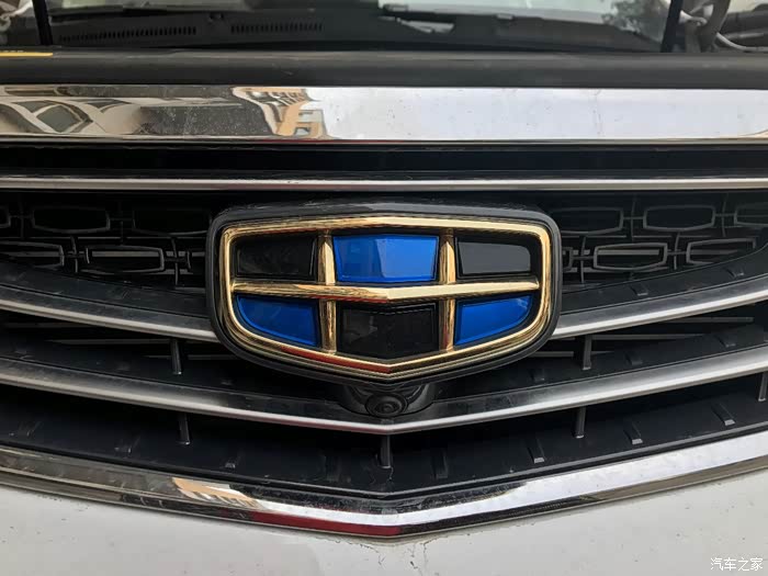 【烟台.蓝】另类角度看博越之二——车标与眼睛,看细节