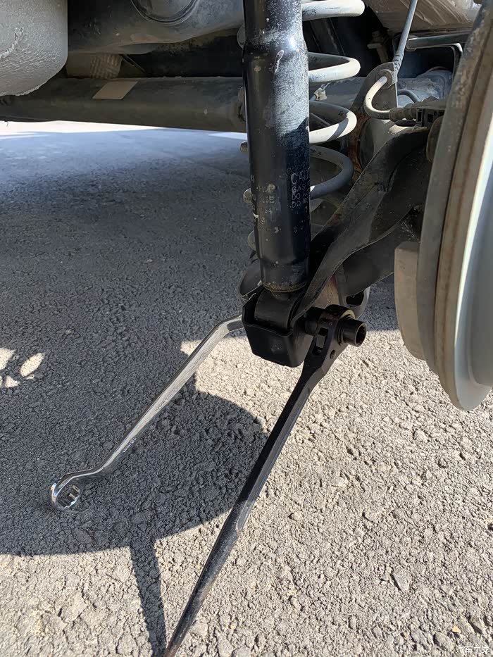 13-19款大众捷达后轮减震胶diy更换