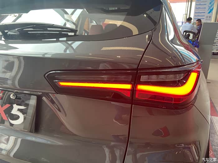 岁月尚好,到店试驾体验长安欧尚x5