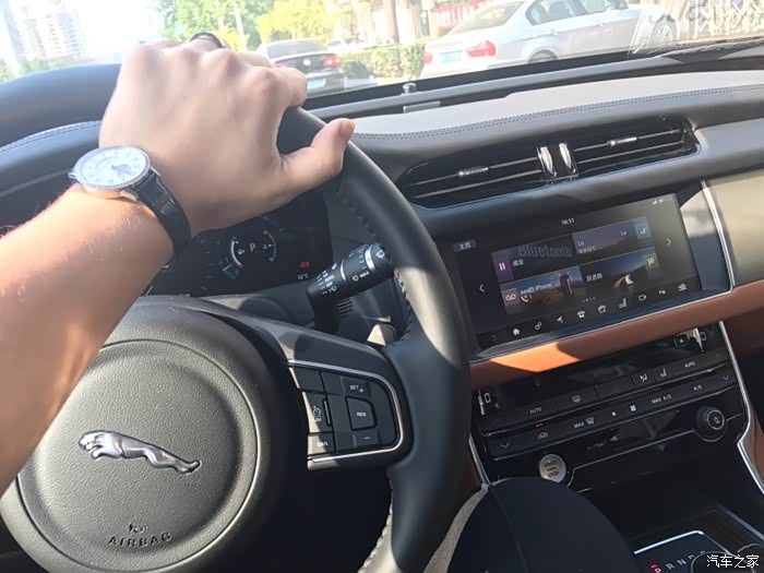 0奢华运天到天津立马过来开车回家洗干净~~~另外这个825w英宝也够垃圾