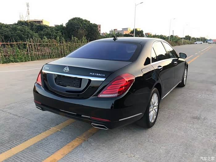 奔驰s500,外观时尚大气,很上档次的一款车