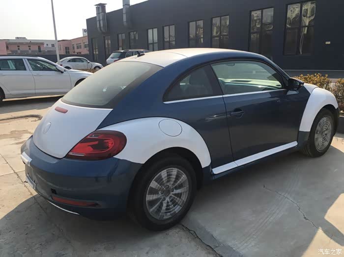 喜提2017款尚乐版甲壳虫织锦蓝