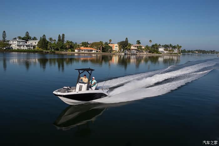 申御水陆空美国进口scarab圣甲虫195hoifish运动快艇鉴赏