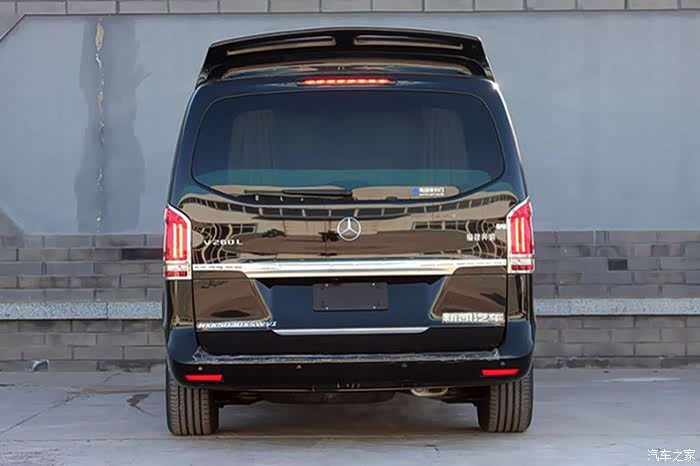 新凯vclass尊跃v260l豪华的内饰