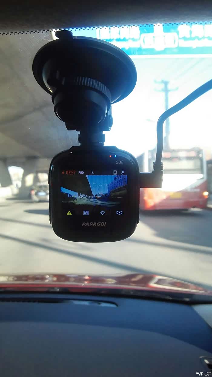 行车记录仪都用的什么样的