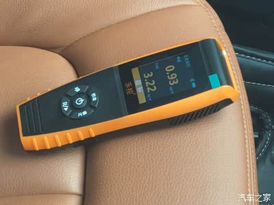 奥迪A6L,异味严重,开车头晕头疼,毒气室