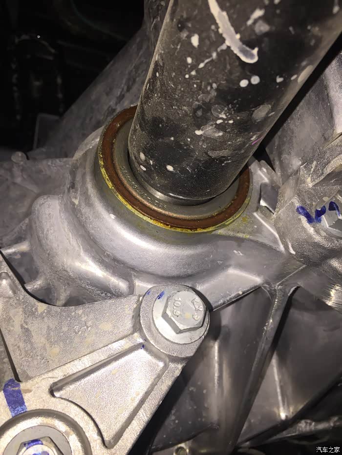 6的传动轴半轴位置没有橡胶套吗?_福克斯论坛_汽车之家论坛