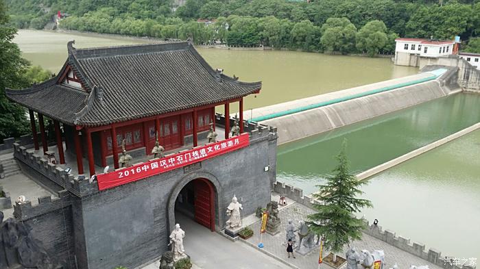 褒河栈道图片