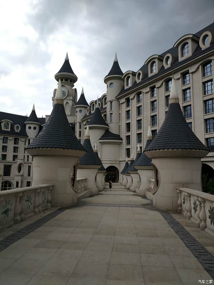 标致5008十一出行篇——安吉银润城堡酒店 hellokitty乐园