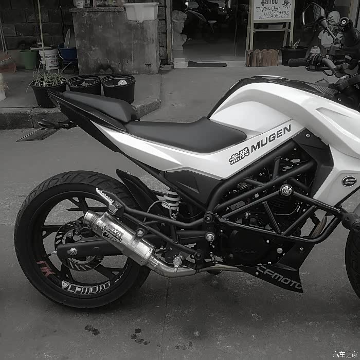 提17款春风150nk白色 乐趣版