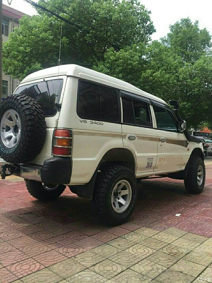 三菱猎豹系列升高6寸套件改装