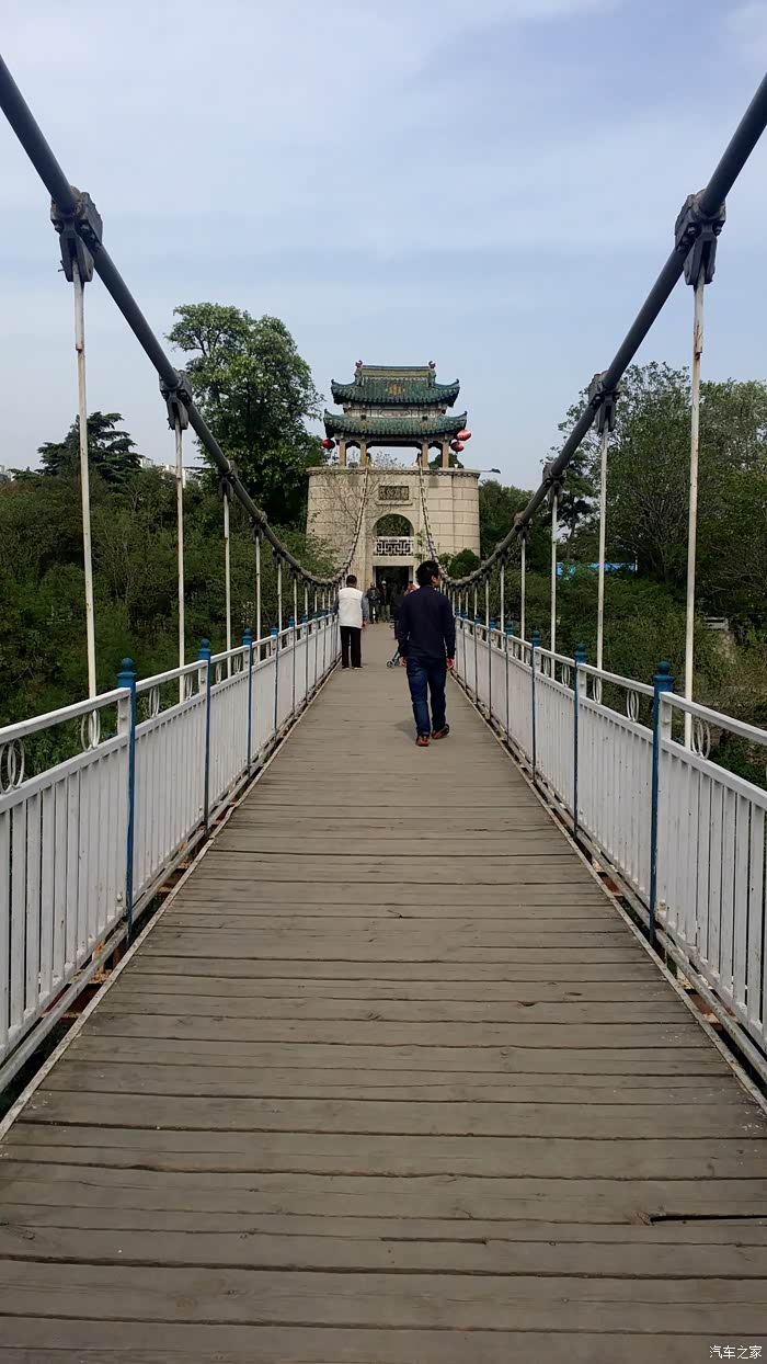 焦作游园之缝山公园人民公园