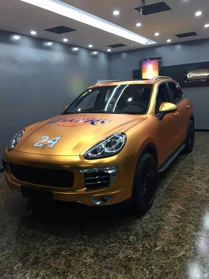 车身改色贴膜 保时捷电镀玫瑰金 土毫的象征!