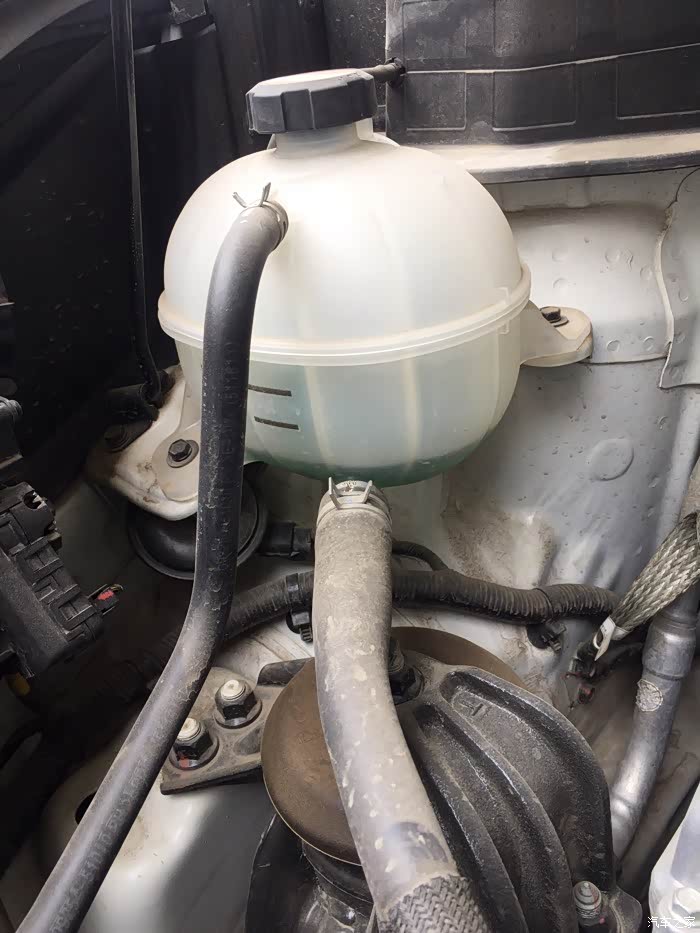 大家帮忙看看这种是kx5用的防冻液嘛