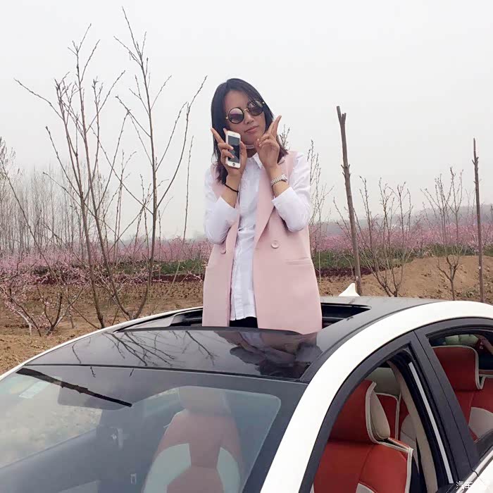 大老婆和小媳妇一块当模特