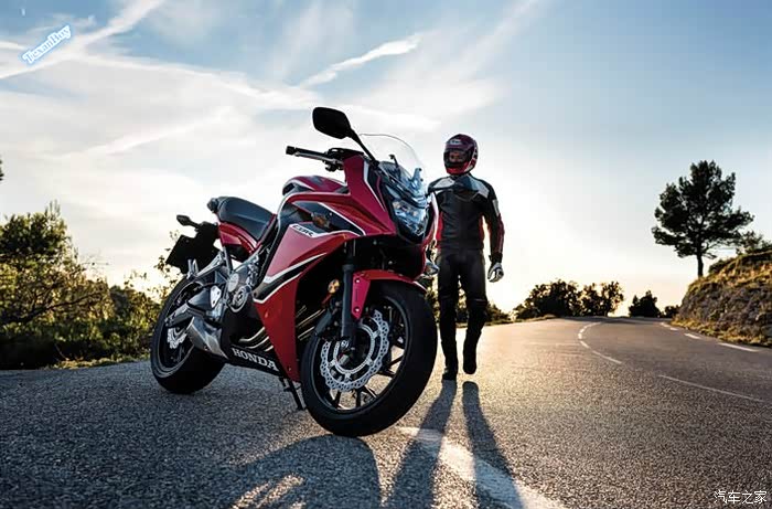 秀车- 2018款 honda cb650f/cbr650f 中量级街车/跑车