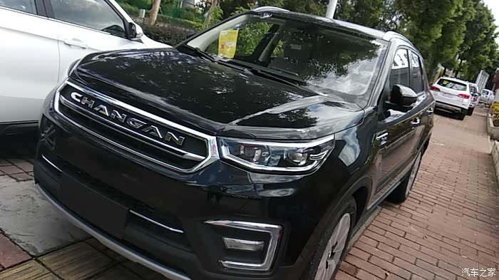 长安cs55车身颜色有没有黑色的我比较倾向黑色